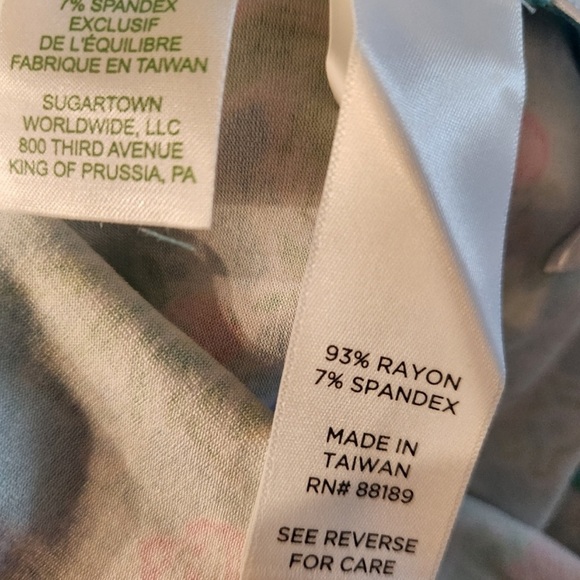 Lilly Pulitzer Vibrant Floral Dress in Blue and Pink - Picture 6 of 8